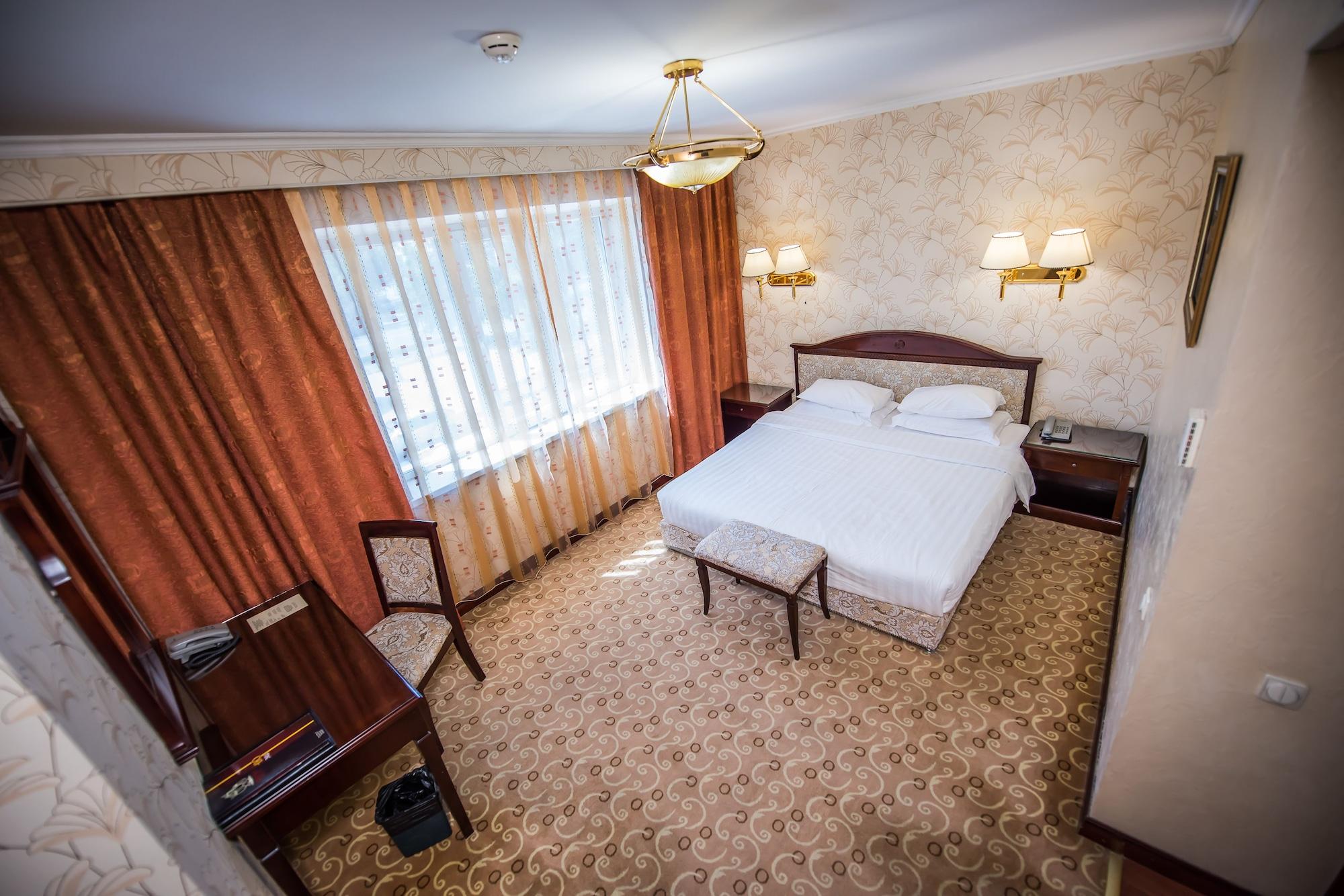 Hotel G Empire 4*